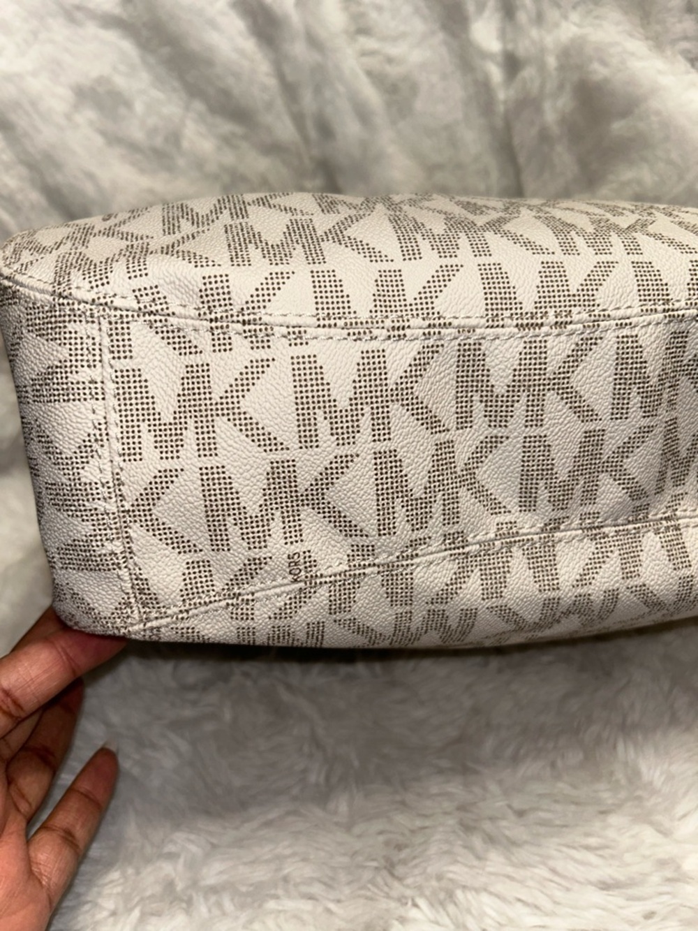 Michael Kors Fulton Monogram Logo Shoulder Bag - Picture 13 of 16